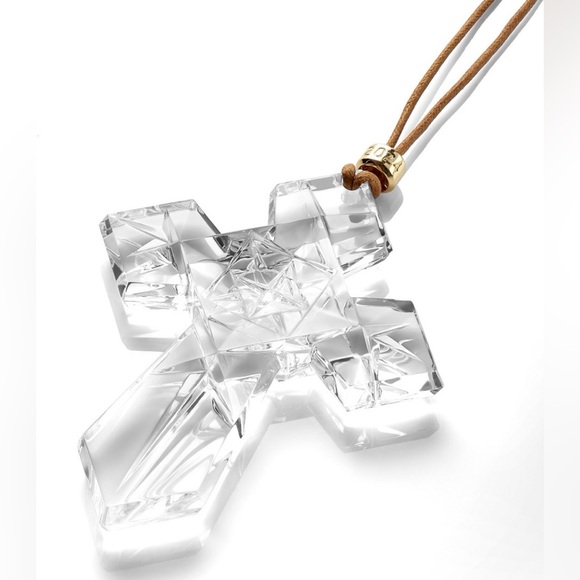 ✨ Waterford Crystal 2024 Annual Origami Cross Ornament, NEW IN BOX ✨ - Picture 6 of 16